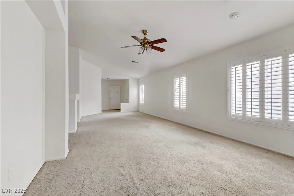 6597 Kanaka Peak, Las Vegas, NV 89156