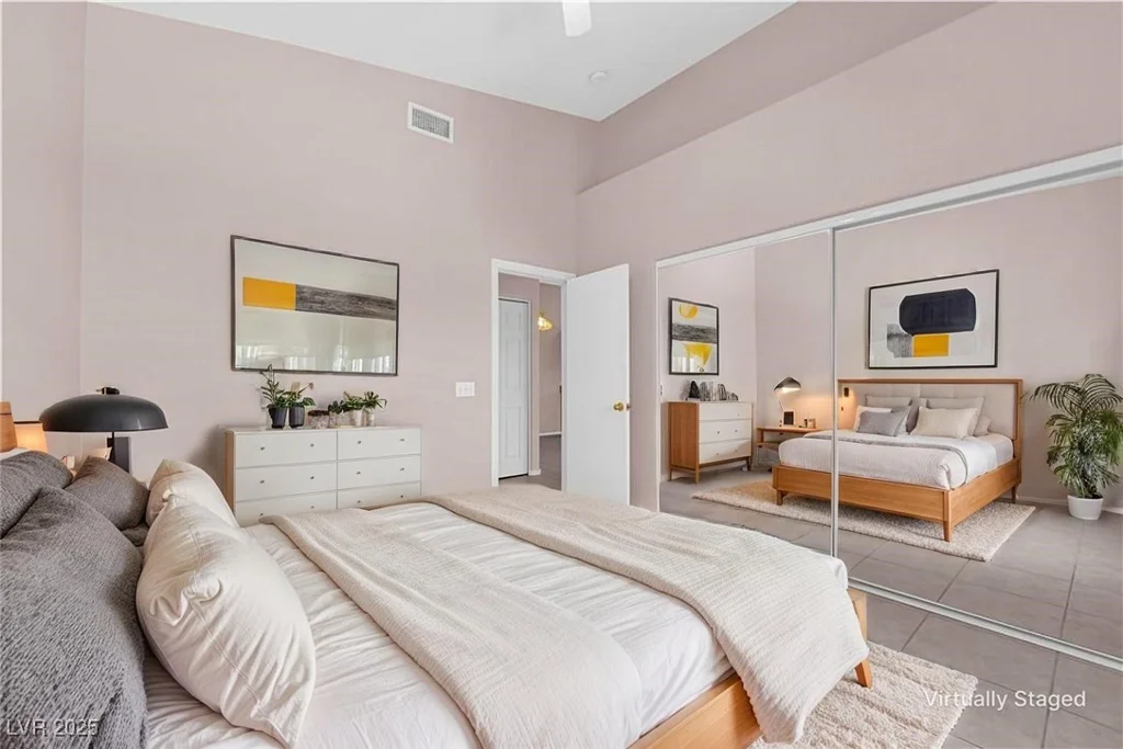2001 Quarry Ridge, Las Vegas, NV 89117