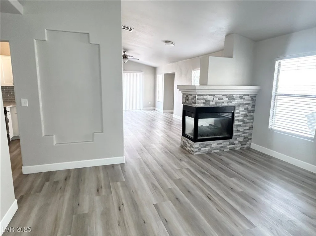124 Winley Chase, North Las Vegas, NV 89032