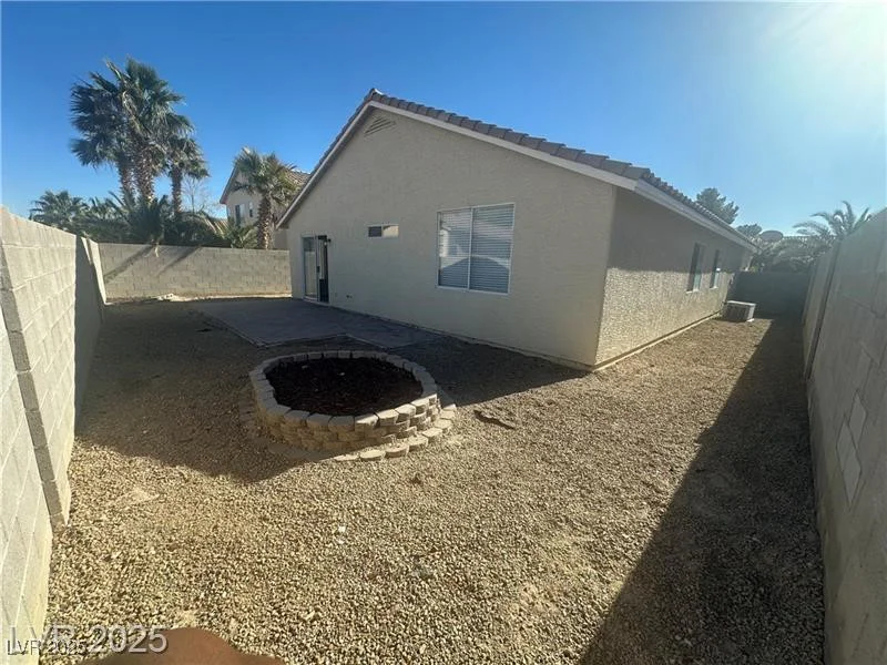 124 Winley Chase, North Las Vegas, NV 89032