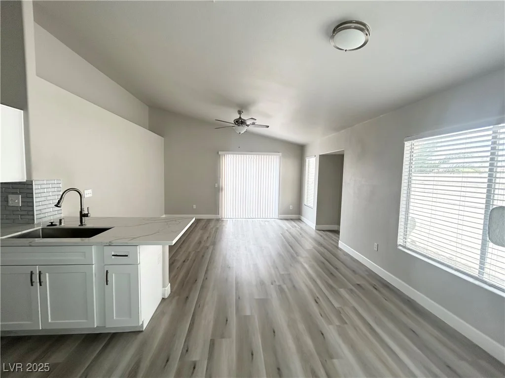 124 Winley Chase, North Las Vegas, NV 89032