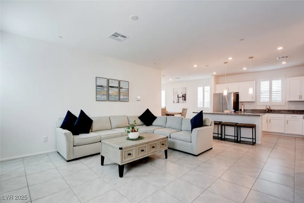 10957 Oregano, Las Vegas, NV 89166