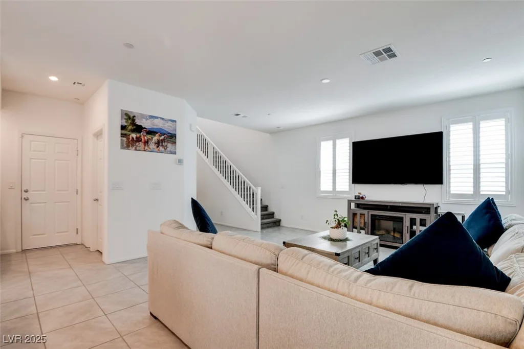10957 Oregano, Las Vegas, NV 89166