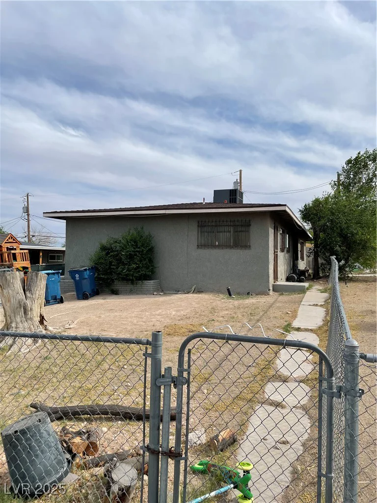 221 George, Las Vegas, NV 89106