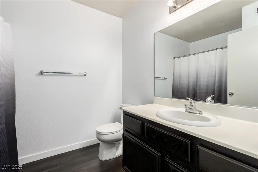 8070 Russell, Las Vegas, NV 89113