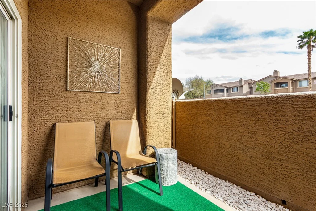 8070 Russell, Las Vegas, NV 89113