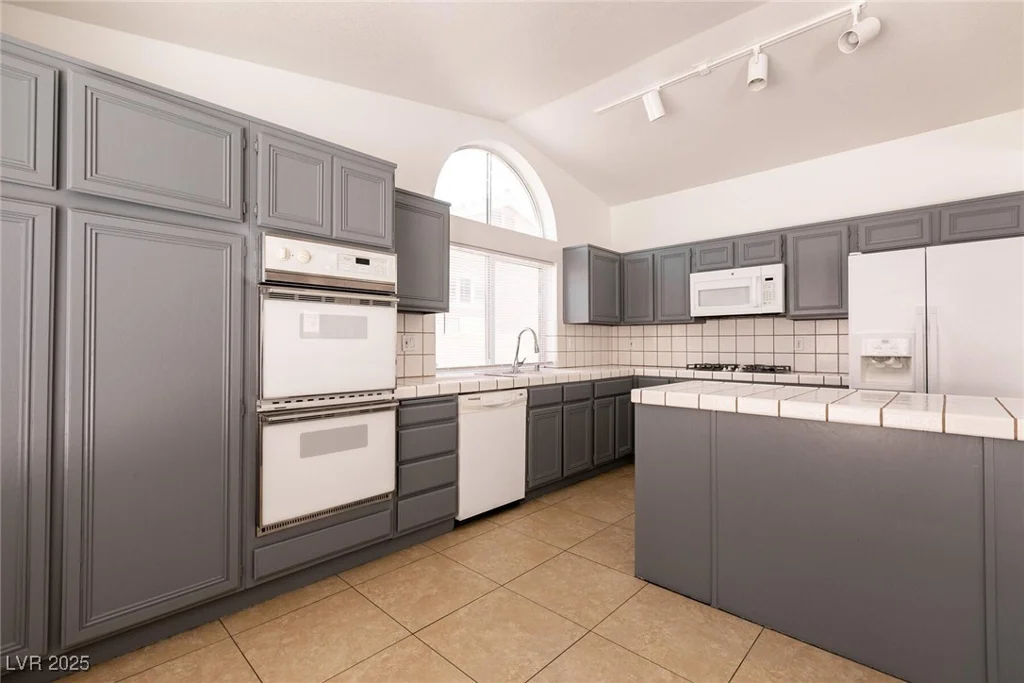 9044 Crimson Clover, Las Vegas, NV 89134