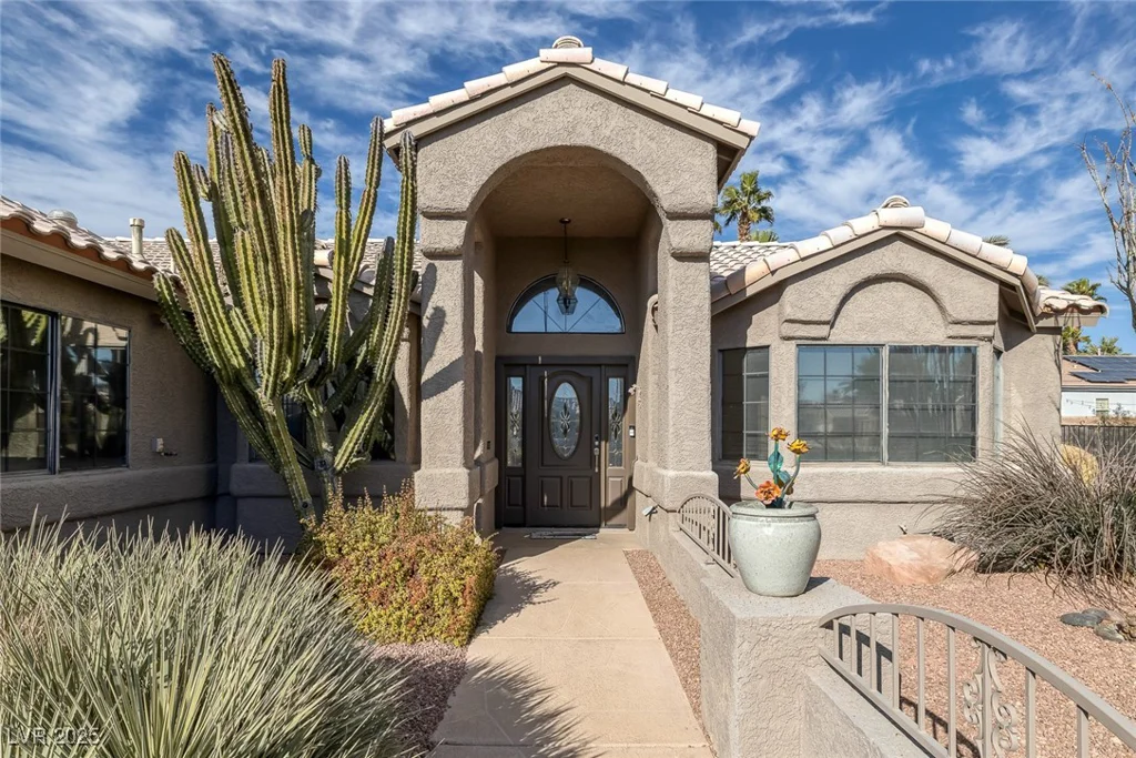 6308 Canyon Ridge, Las Vegas, NV 89108