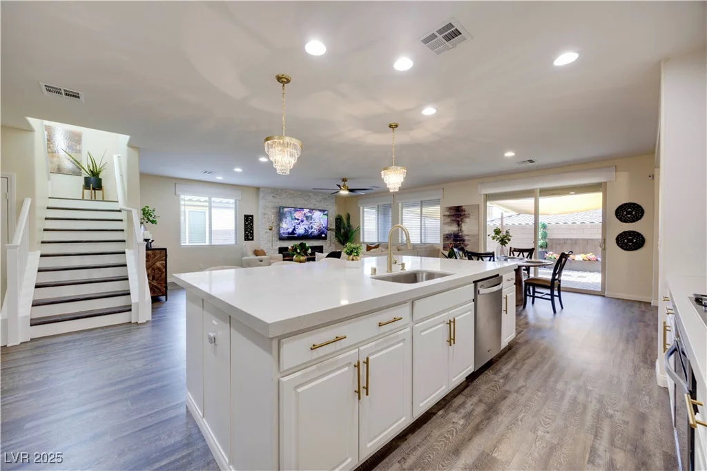 3846 Neal, Las Vegas, NV 89141