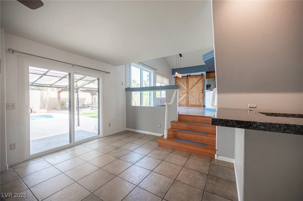 220 Hollyfern, Henderson, NV 89074