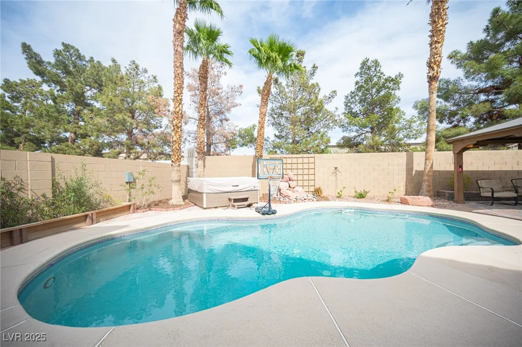 220 Hollyfern, Henderson, NV 89074