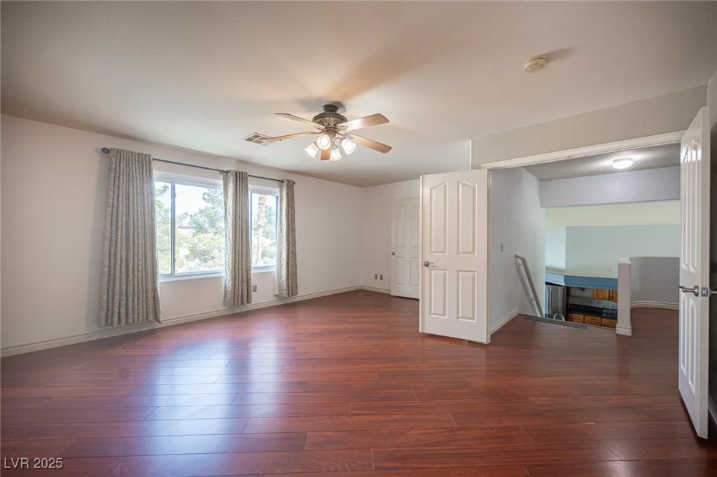 220 Hollyfern, Henderson, NV 89074