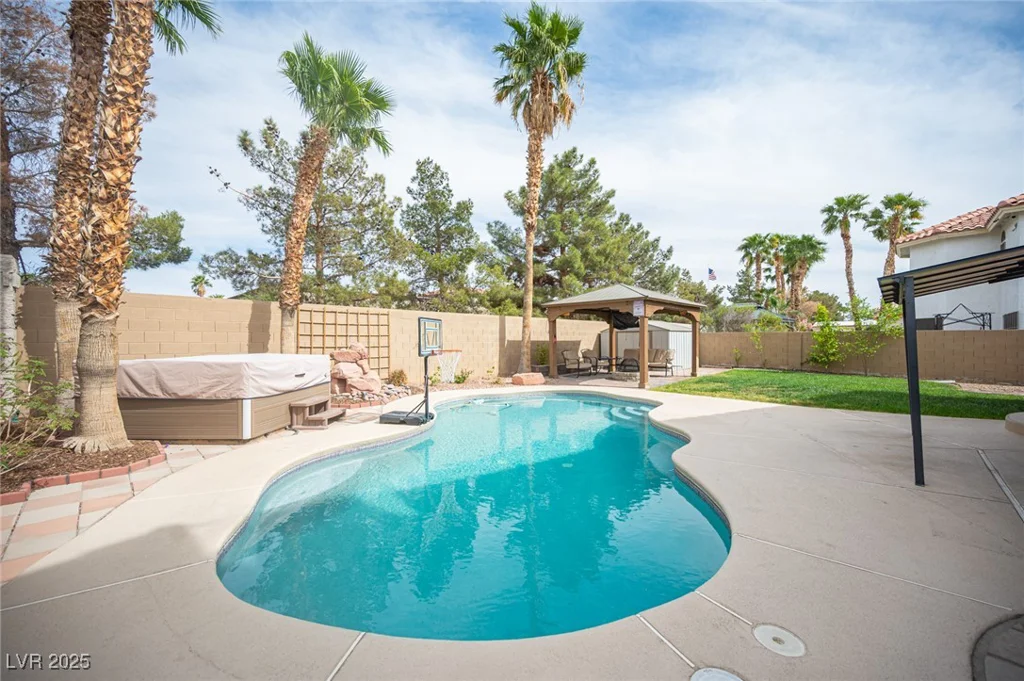 220 Hollyfern, Henderson, NV 89074
