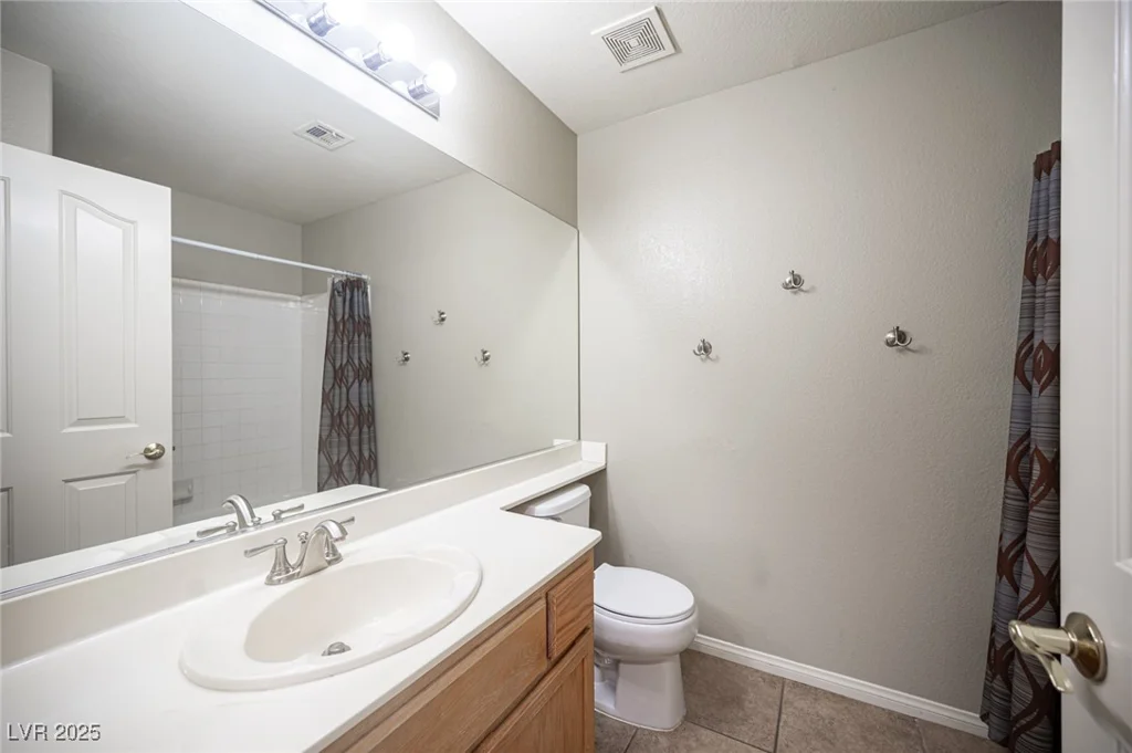 220 Hollyfern, Henderson, NV 89074