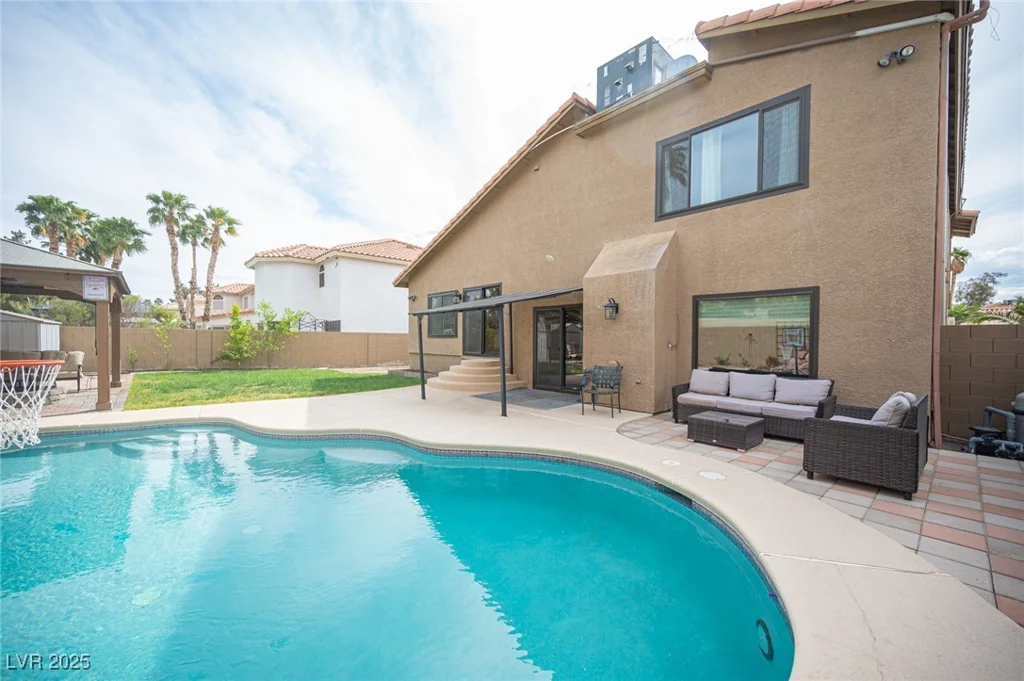 220 Hollyfern, Henderson, NV 89074