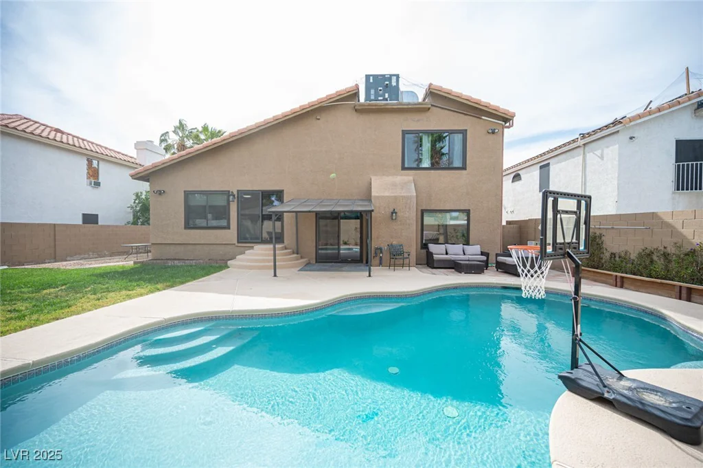 220 Hollyfern, Henderson, NV 89074