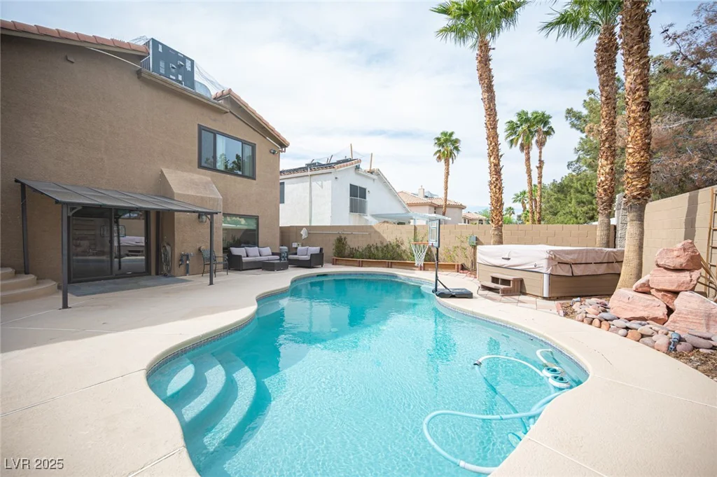 220 Hollyfern, Henderson, NV 89074