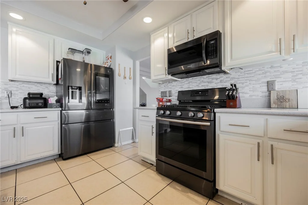 664 Mystic Cliffs, Las Vegas, NV 89183