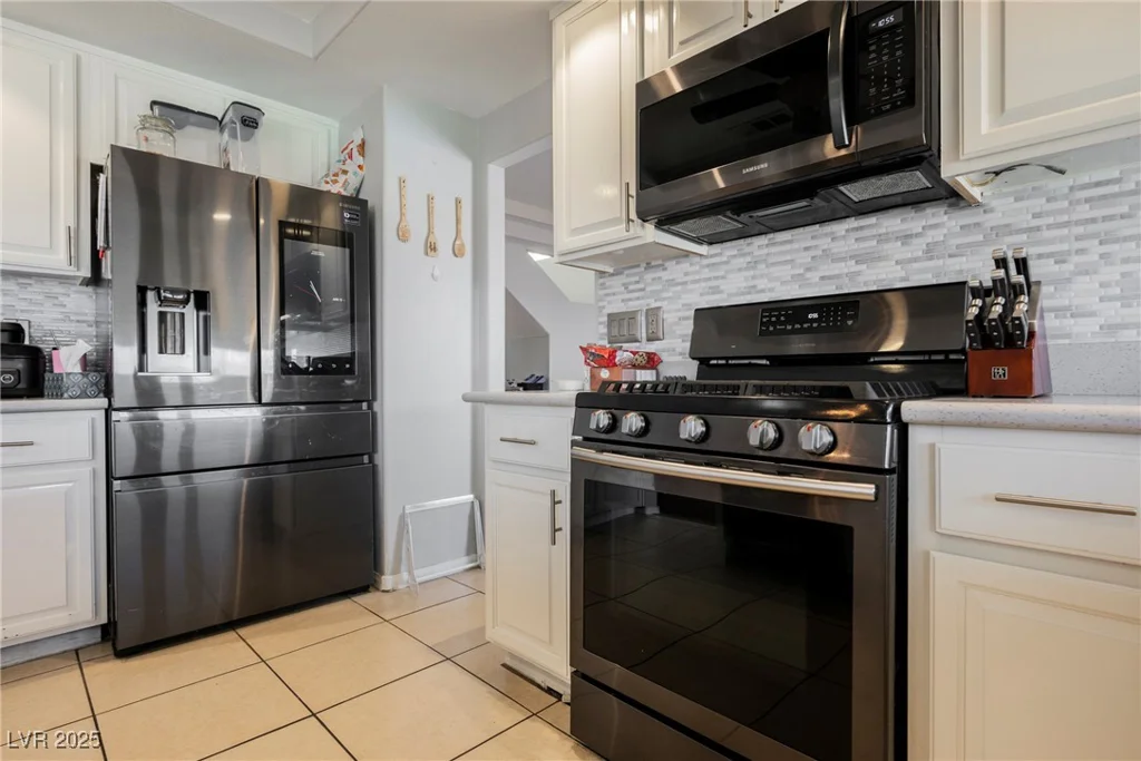 664 Mystic Cliffs, Las Vegas, NV 89183