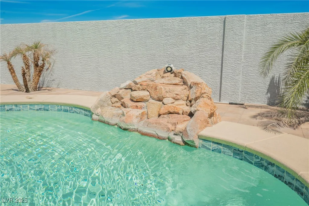 664 Mystic Cliffs, Las Vegas, NV 89183
