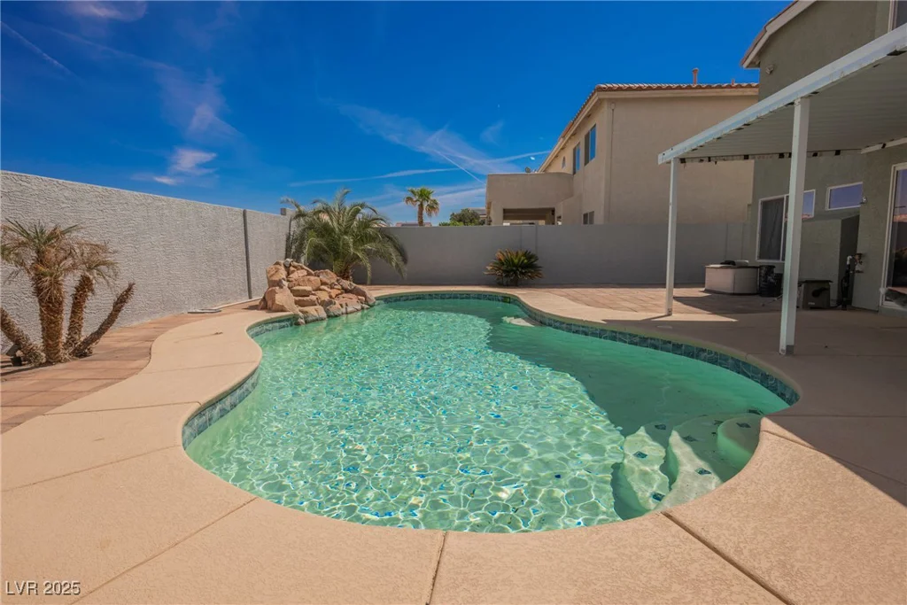 664 Mystic Cliffs, Las Vegas, NV 89183