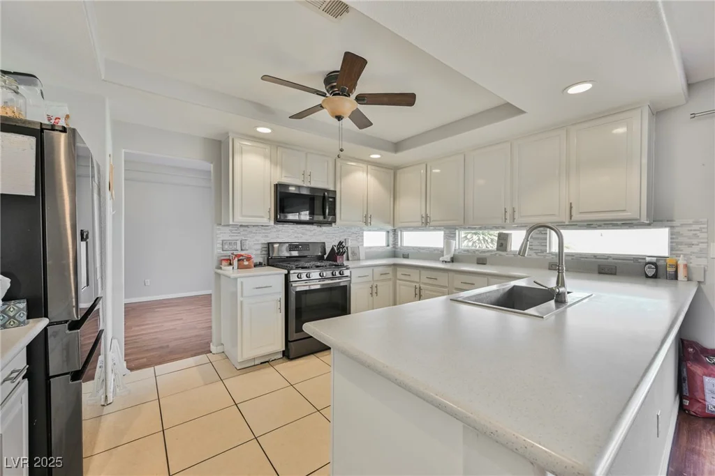 664 Mystic Cliffs, Las Vegas, NV 89183