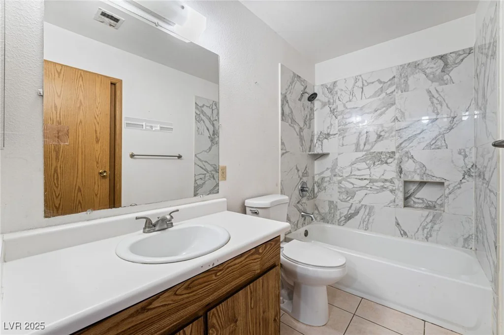 7084 Burcot, Las Vegas, NV 89156