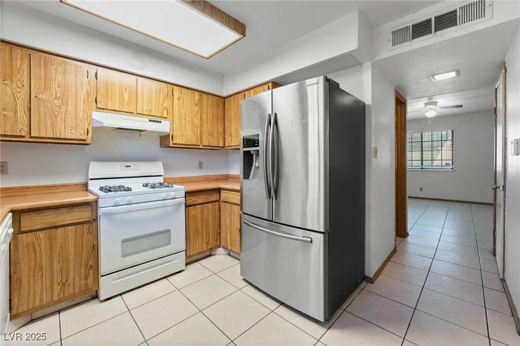 7084 Burcot, Las Vegas, NV 89156
