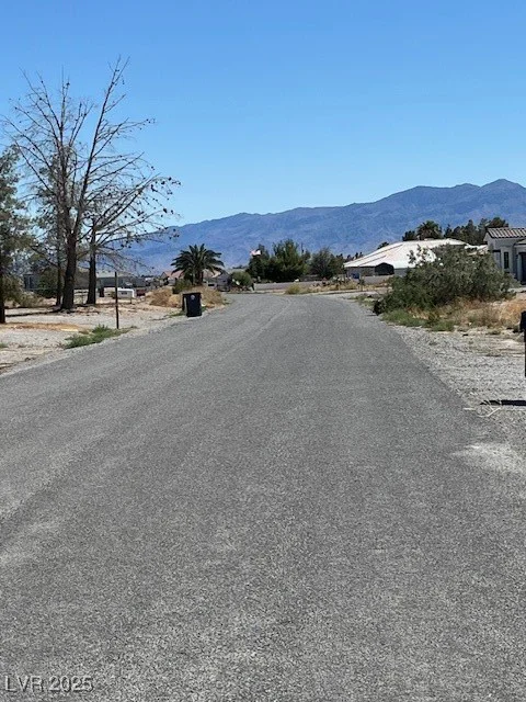 2561 Tahachapi, Pahrump, NV 89048
