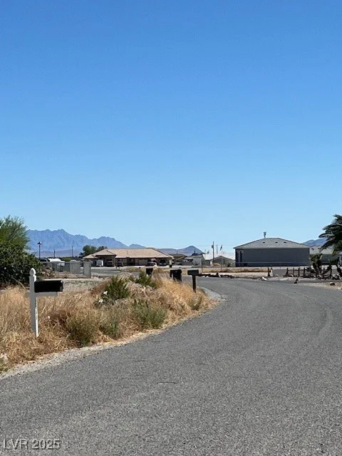 2561 Tahachapi, Pahrump, NV 89048
