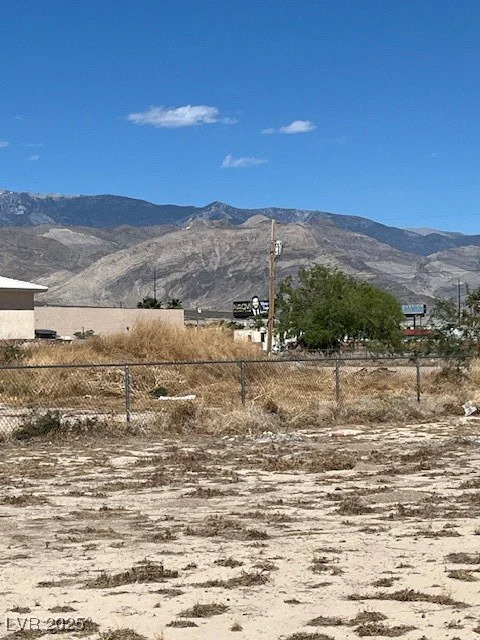 2561 Tahachapi, Pahrump, NV 89048