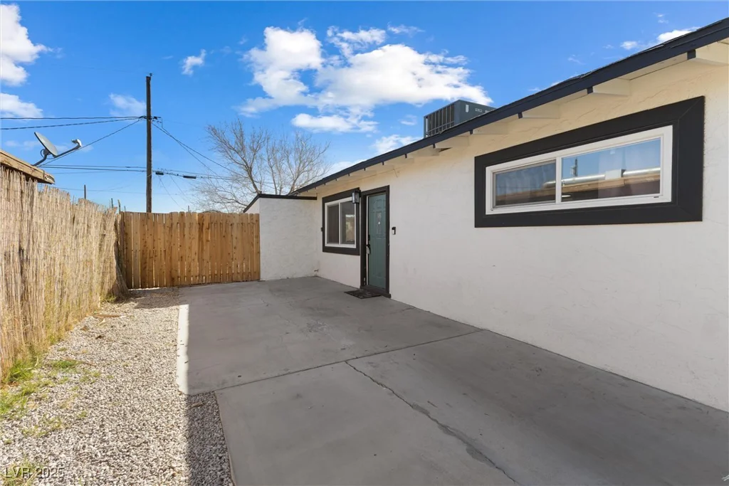2724 Spear, North Las Vegas, NV 89030