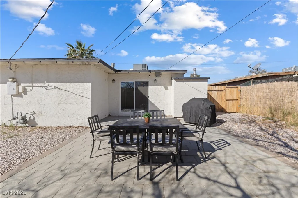 2724 Spear, North Las Vegas, NV 89030