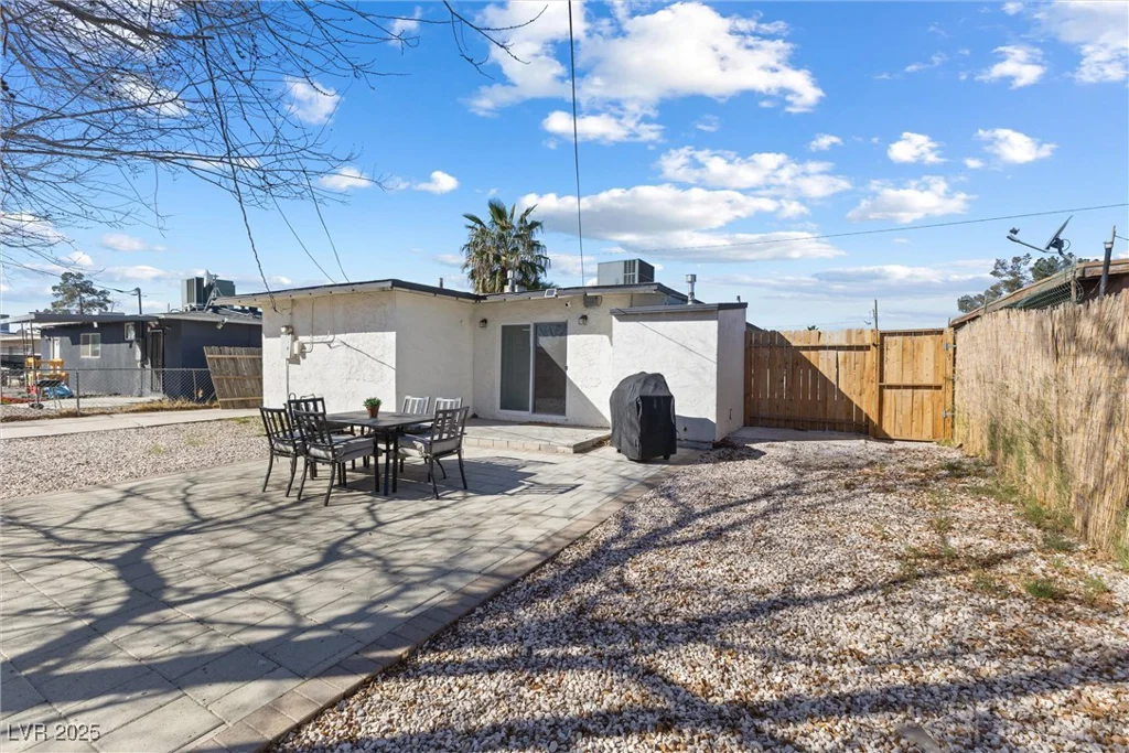 2724 Spear, North Las Vegas, NV 89030