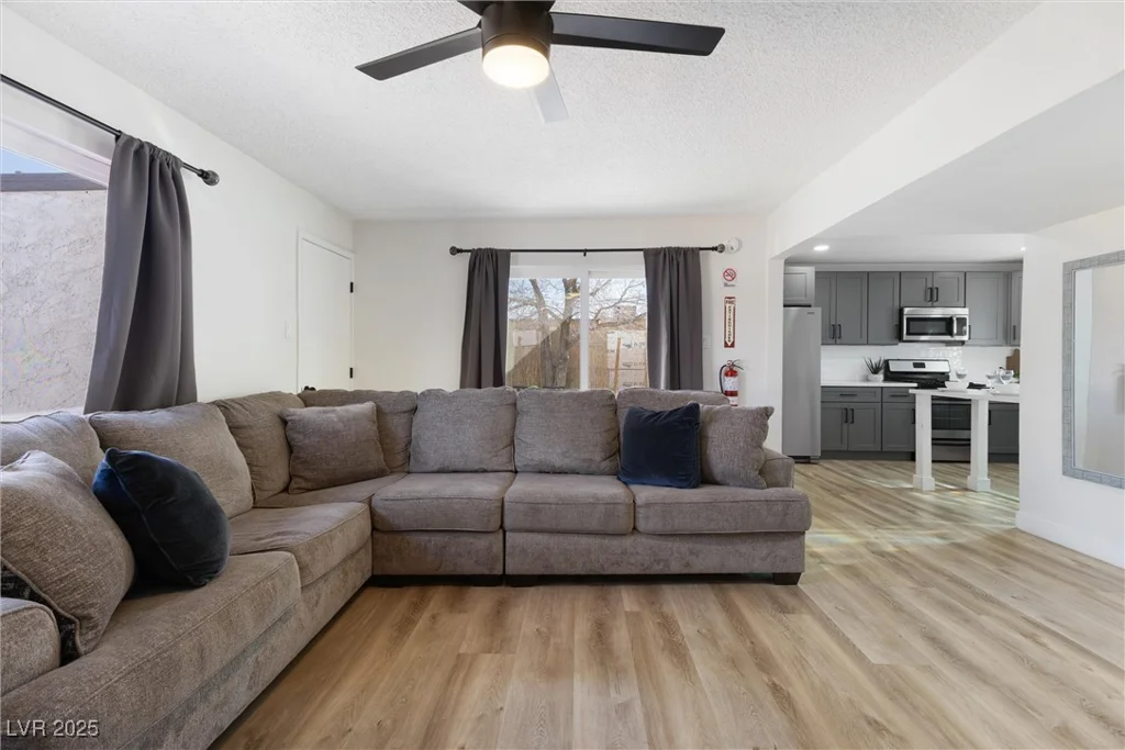 2724 Spear, North Las Vegas, NV 89030