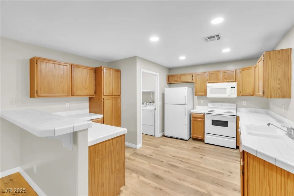 3676 Renovah, Las Vegas, NV 89129