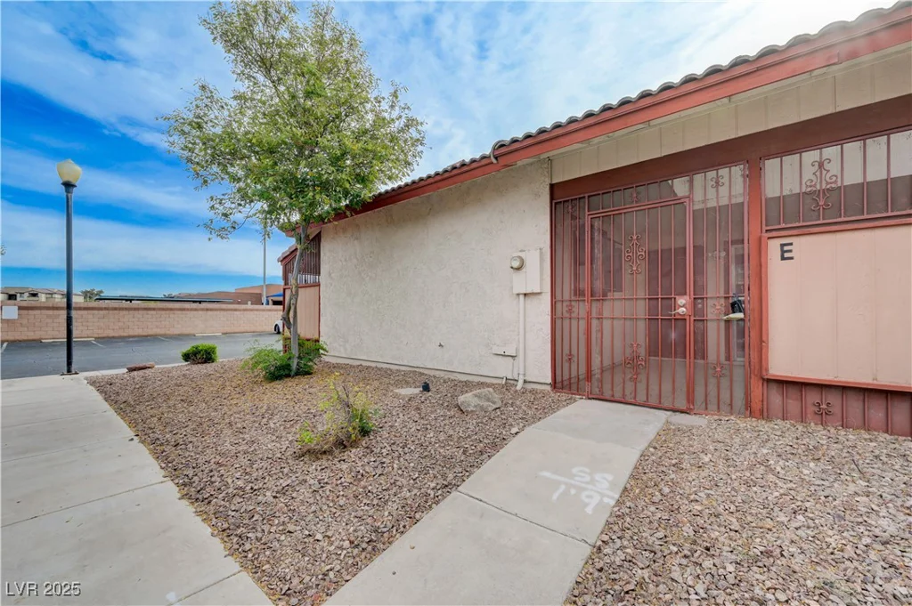441 Lamb, Las Vegas, NV 89110