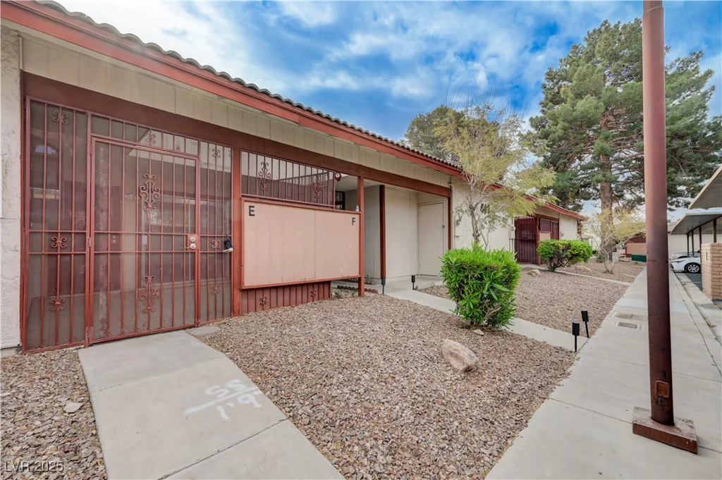 441 Lamb, Las Vegas, NV 89110