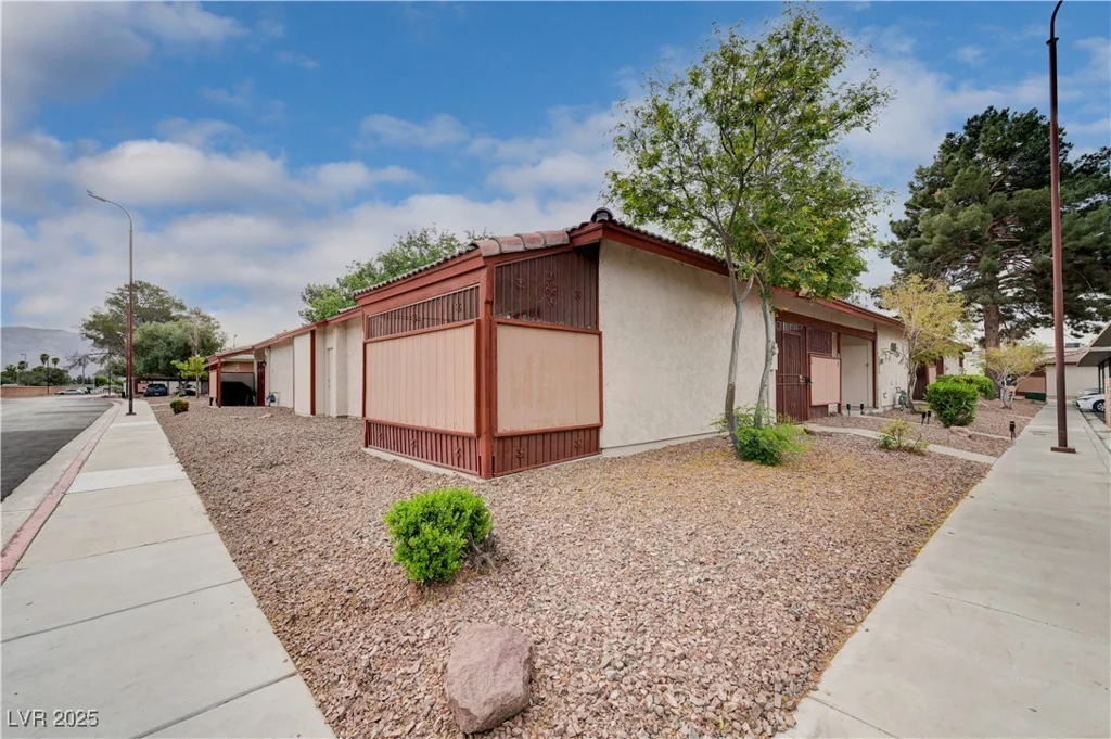 441 Lamb, Las Vegas, NV 89110