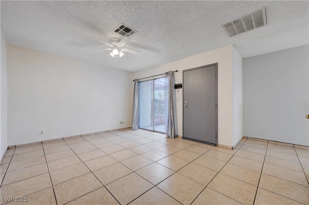 441 Lamb, Las Vegas, NV 89110
