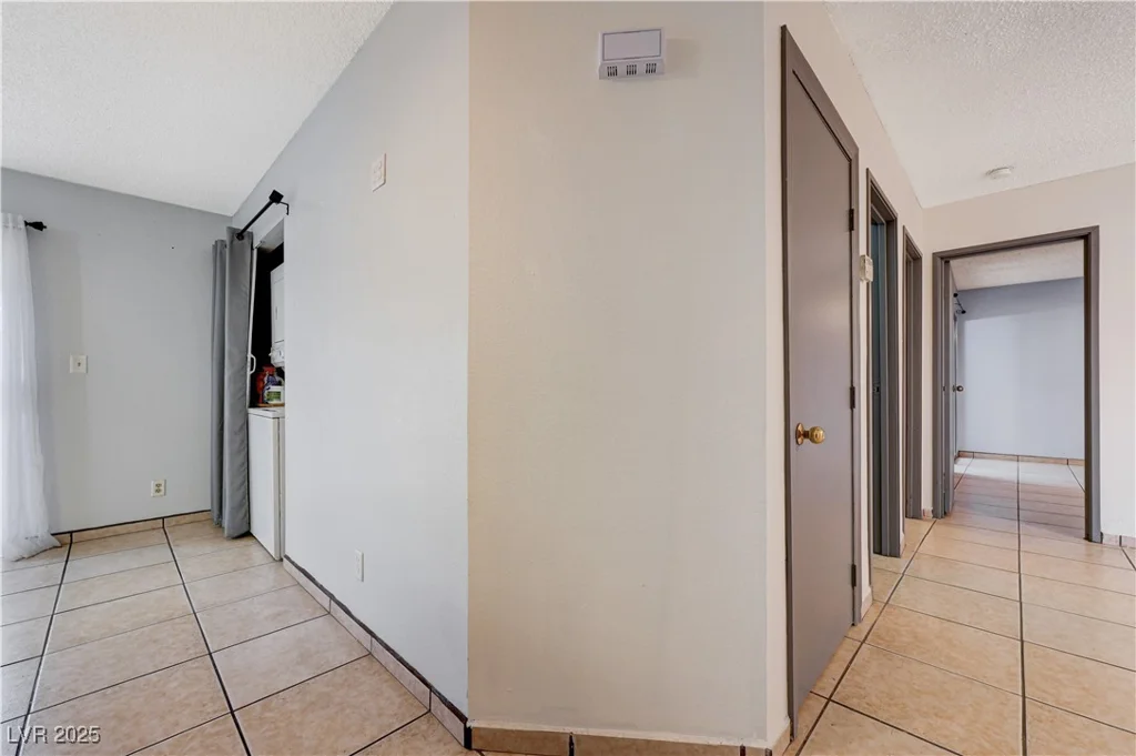 441 Lamb, Las Vegas, NV 89110