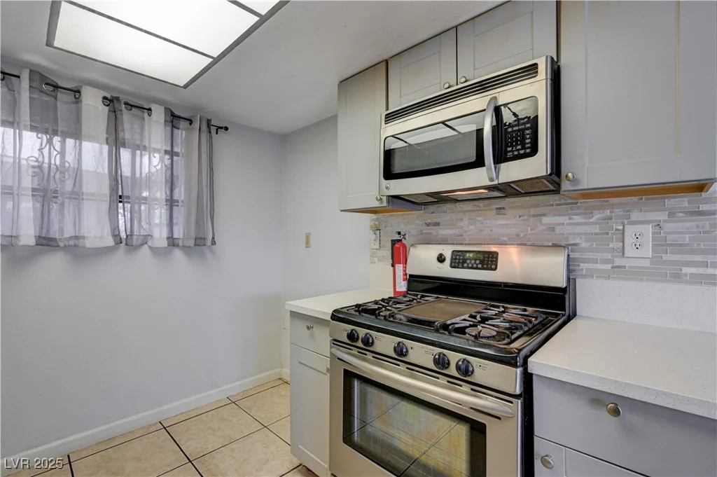 441 Lamb, Las Vegas, NV 89110
