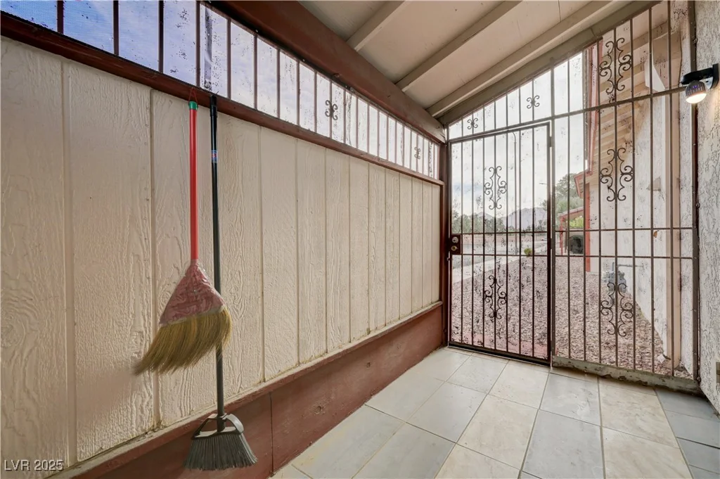 441 Lamb, Las Vegas, NV 89110