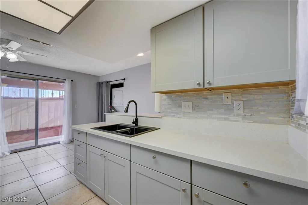 441 Lamb, Las Vegas, NV 89110
