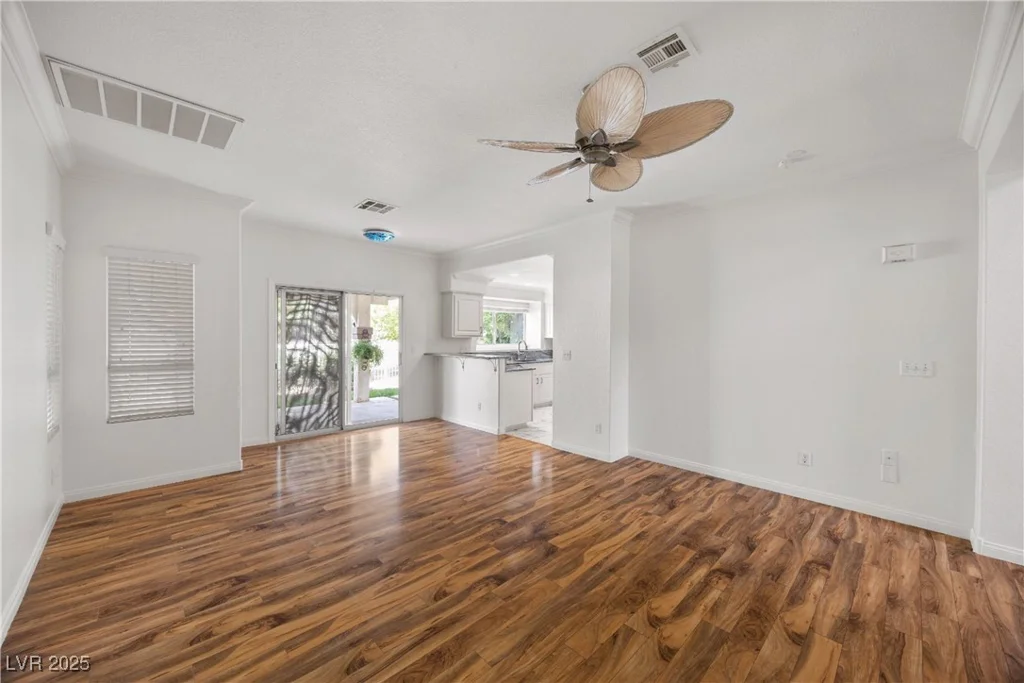 5148 Forest Oaks, Las Vegas, NV 89149