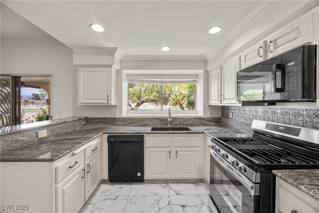 5148 Forest Oaks, Las Vegas, NV 89149