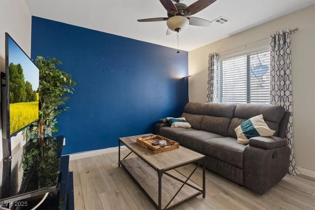 9284 Lopseed, Las Vegas, NV 89149