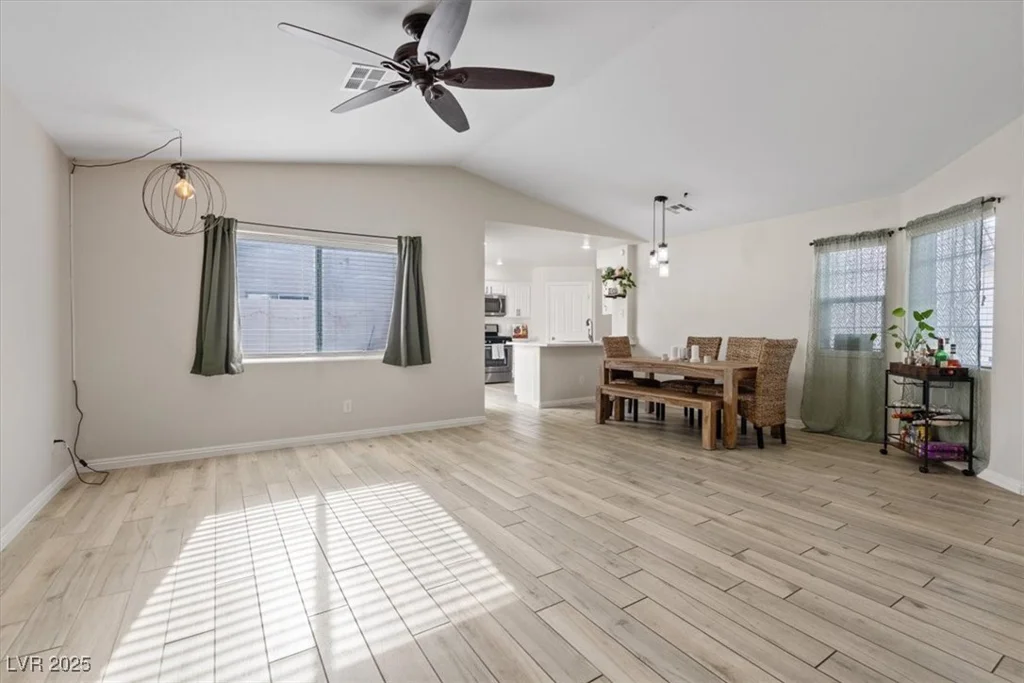 9284 Lopseed, Las Vegas, NV 89149