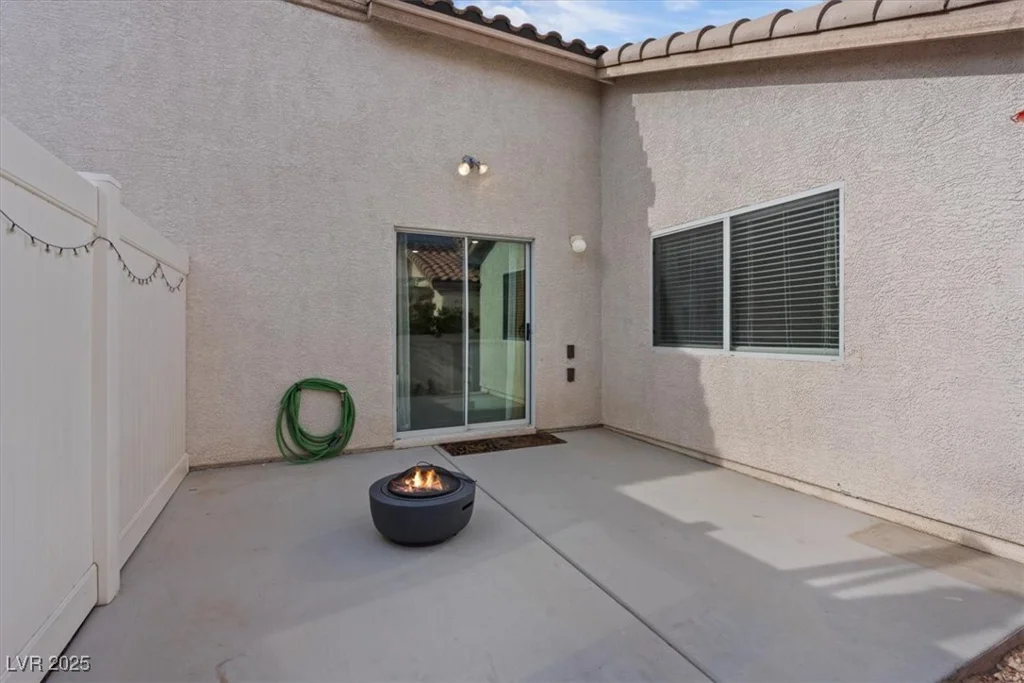 9284 Lopseed, Las Vegas, NV 89149