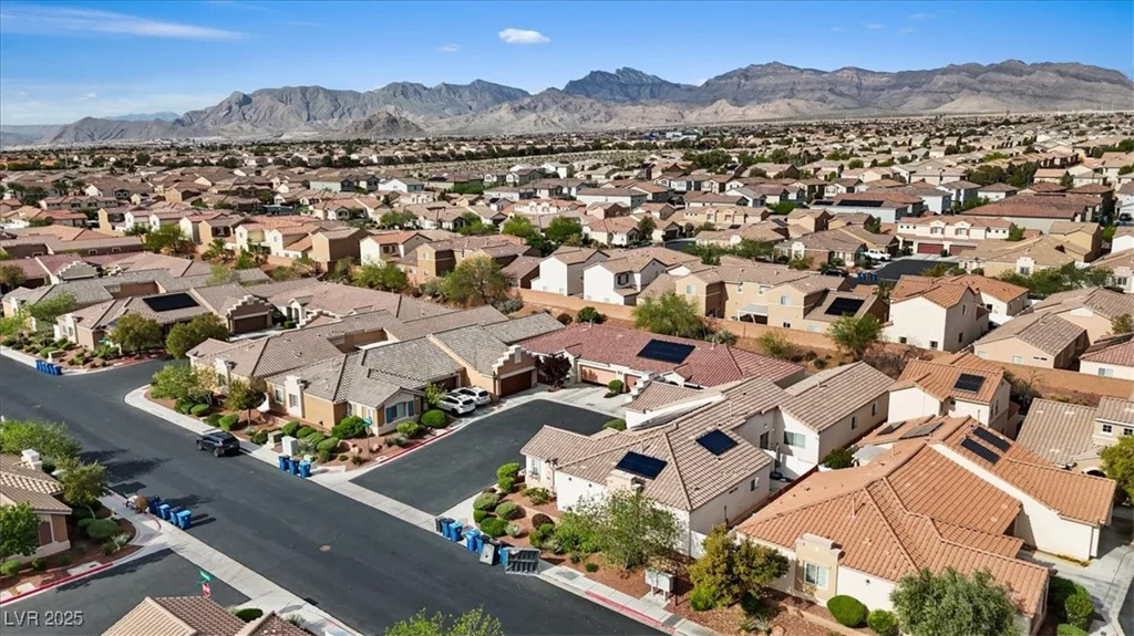9284 Lopseed, Las Vegas, NV 89149
